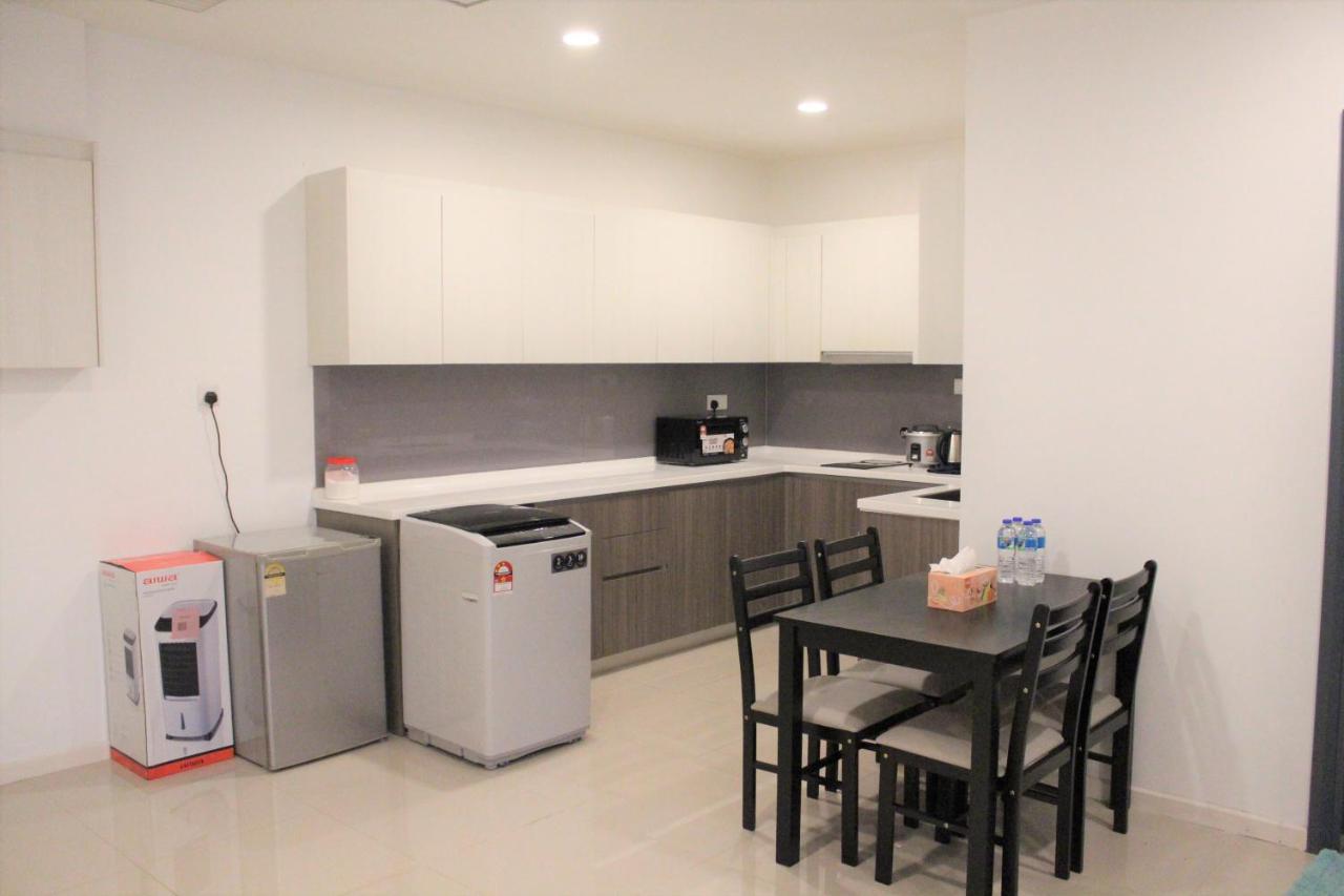 Suasana Suites D'Homestay2 Jb Town Johor Bahru Exterior photo